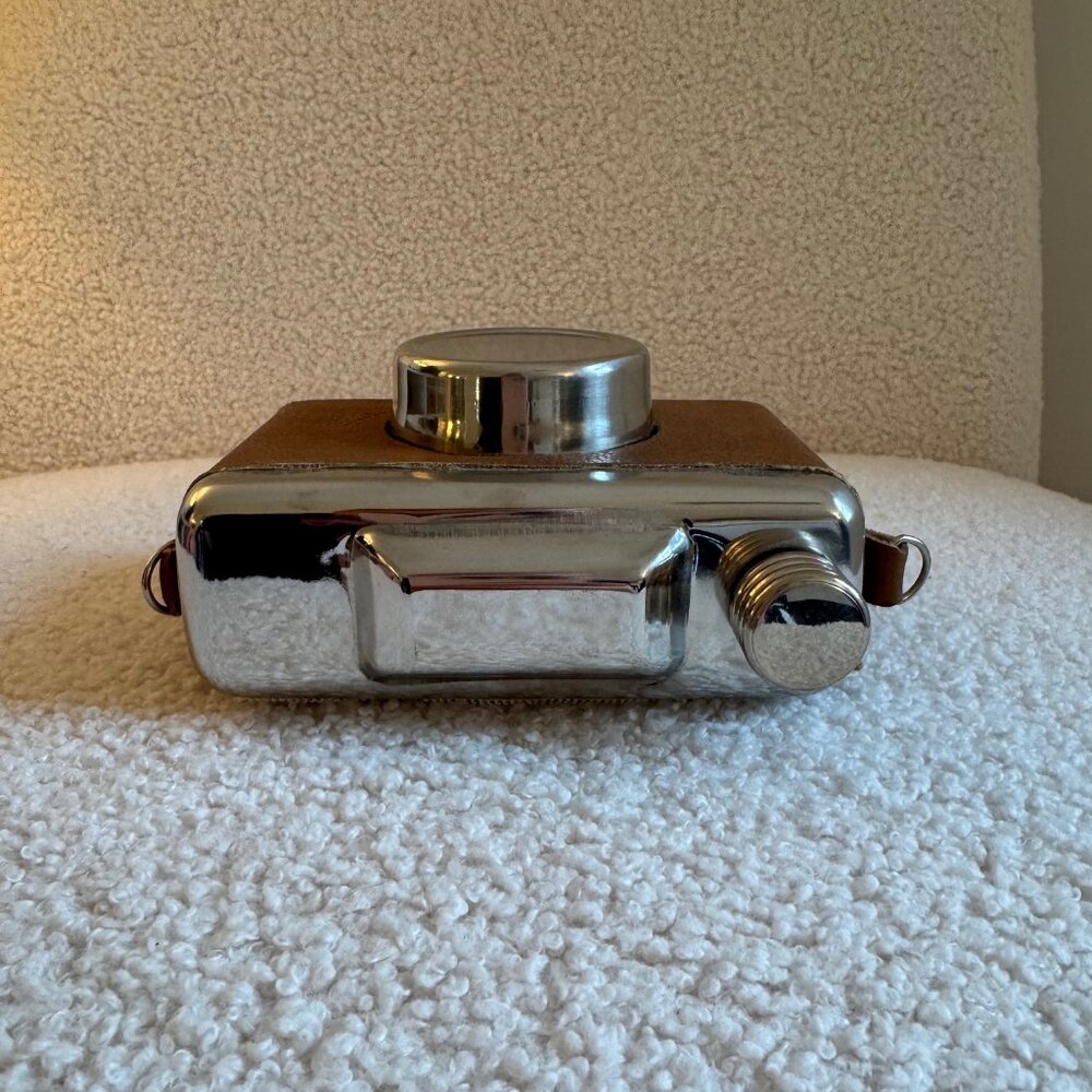 Camera Flask - Picture 6 of 8